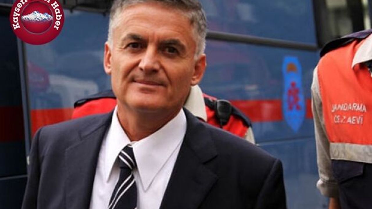 Üçok'un yargılandığı 'Hipnoz' davası ertelendi