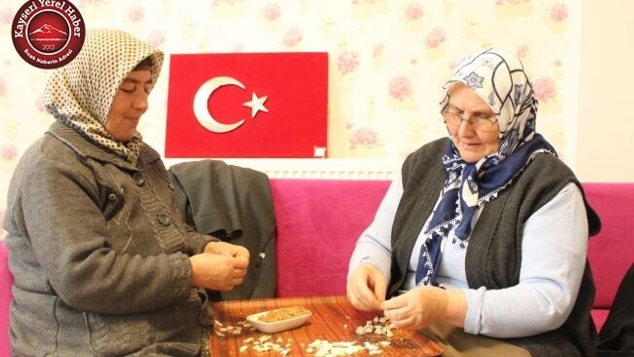 Akkışlalı Kadınlar, Mehmetçikler İçin Kayseri Mantısı Yaptı