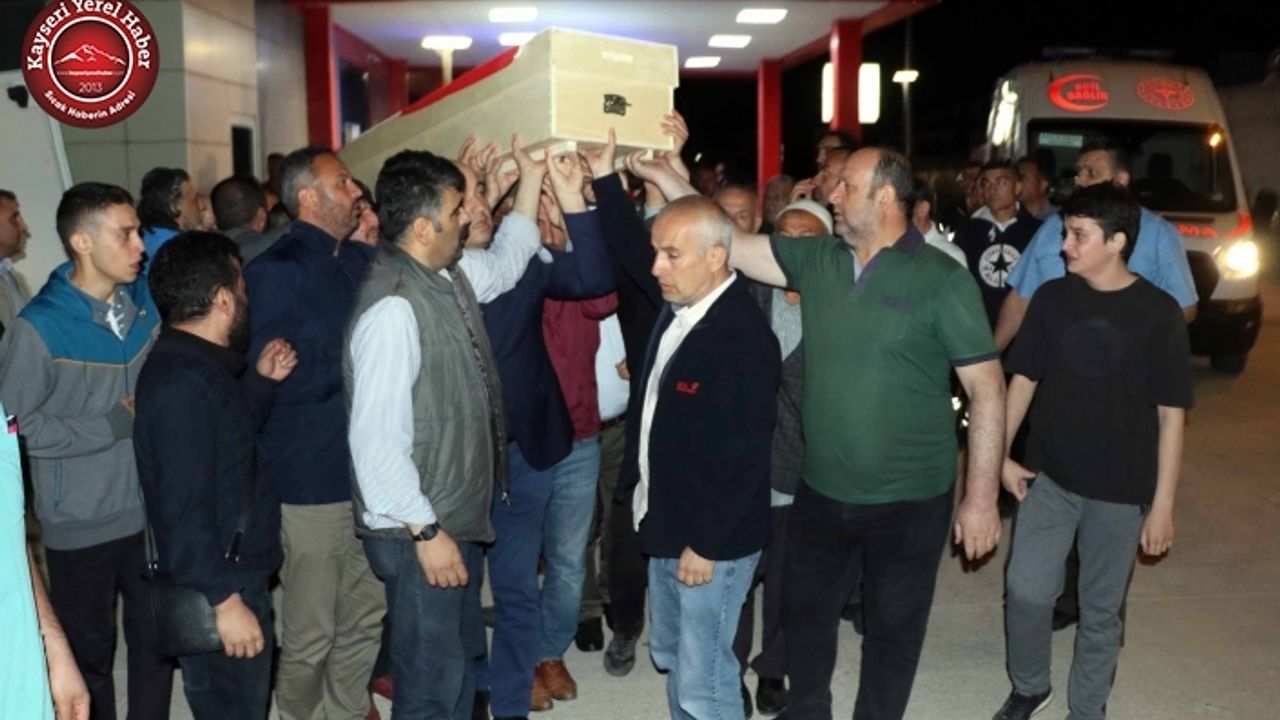 Doktor Karakaya'nın Cenazesi Kayseri'ye Geldi