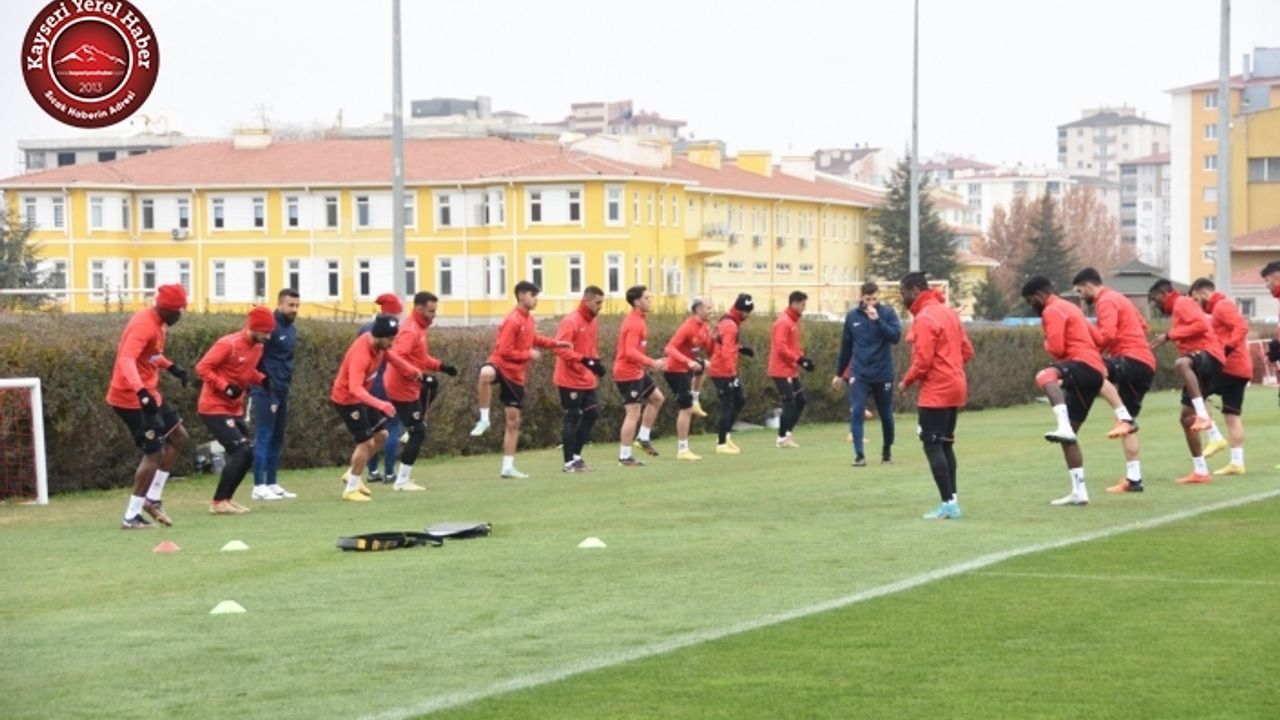 İlhan Parlak: “Güzel Bir Kamp Dönemi Geçirdik”