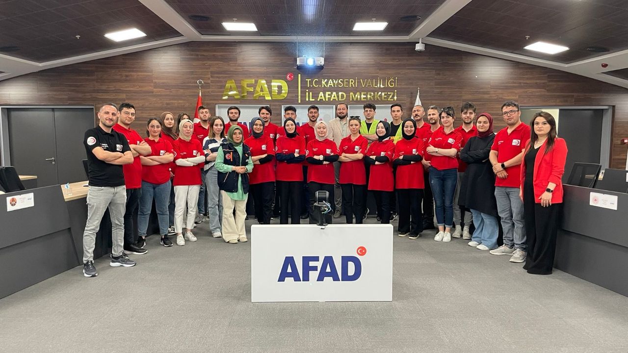 AFAD, AFED Arama Kurtarma Derneği Gönüllülerine Eğitim Verdi