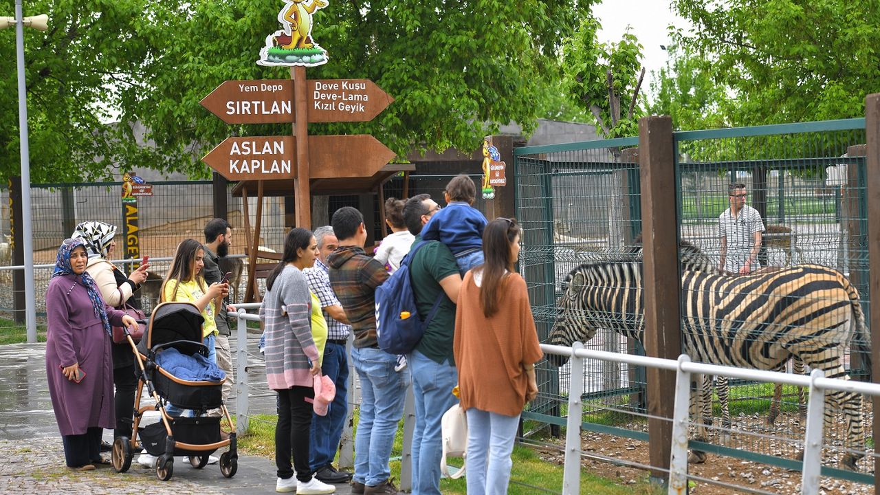 Hayvanat Bahçesi’ni Kurban Bayramı’nda 65 bin kişi ziyaret etti