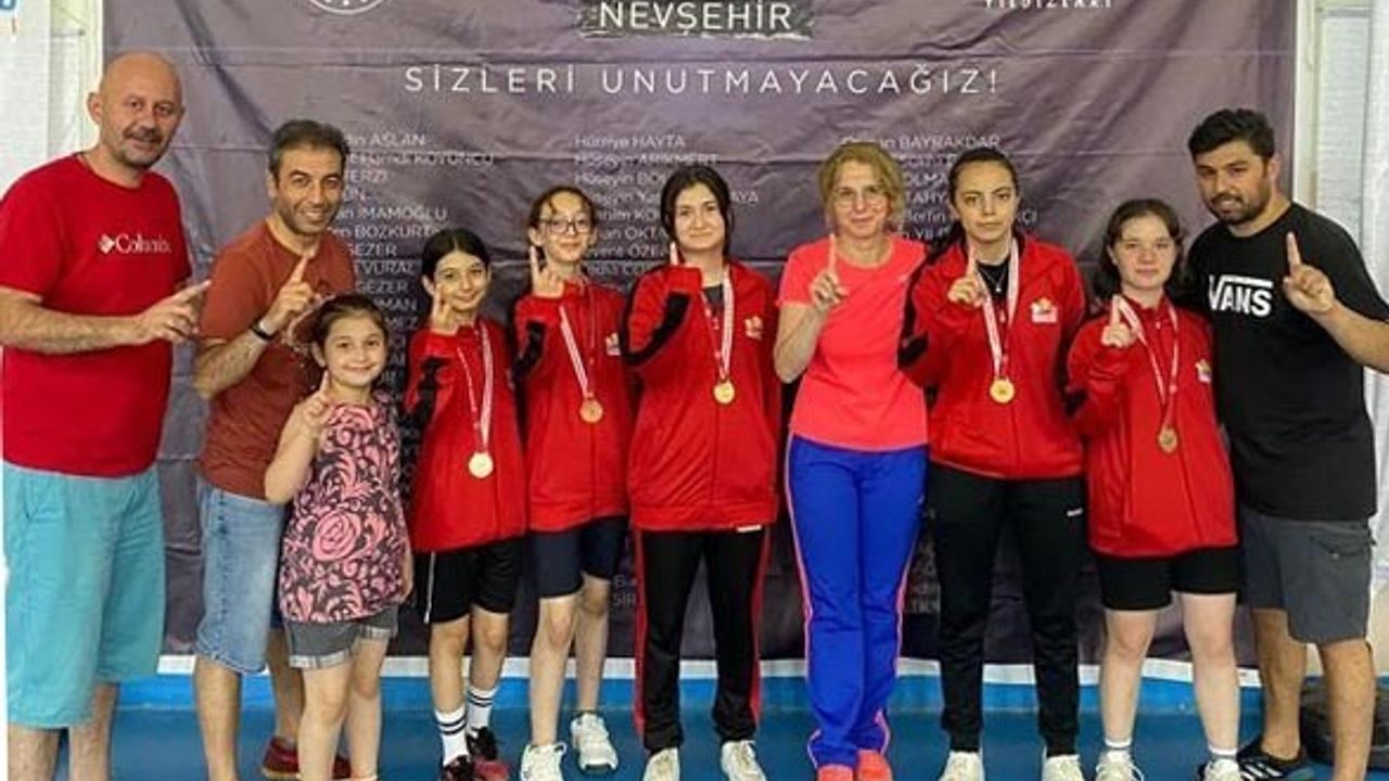 Badmintoncular Türkiye Finali’ne yükseldi