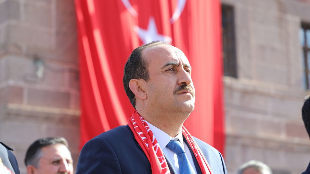 Başkan Mustafa İlmek: “İnatla İhtiyaç Sahiplerine, Yetime Sahip Çıkacağım”