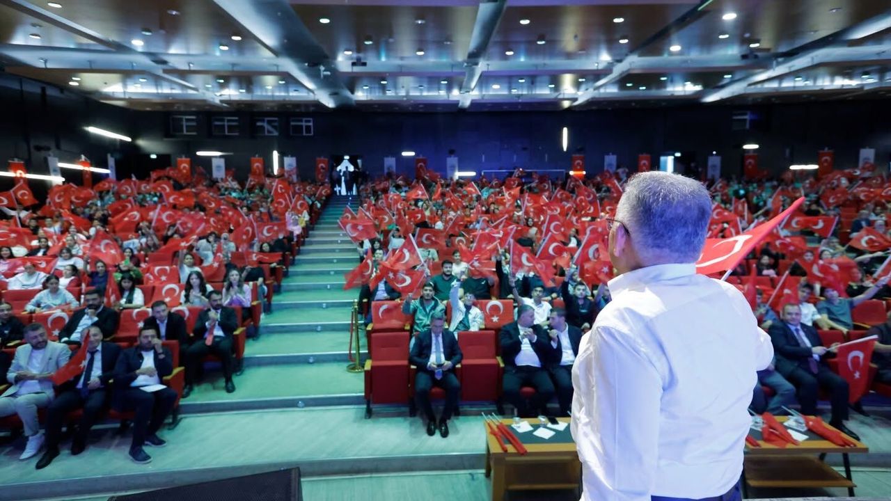 Genç Kaymek’ten Sınav Motivasyon Semineri