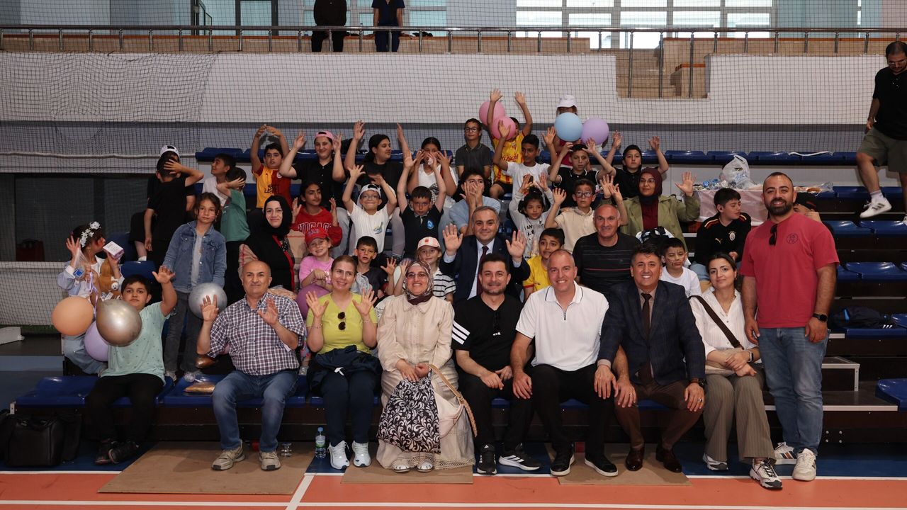 ERÜ’de 23. Geleneksel Spor Şenliği’nin Ödül Töreni Düzenlend