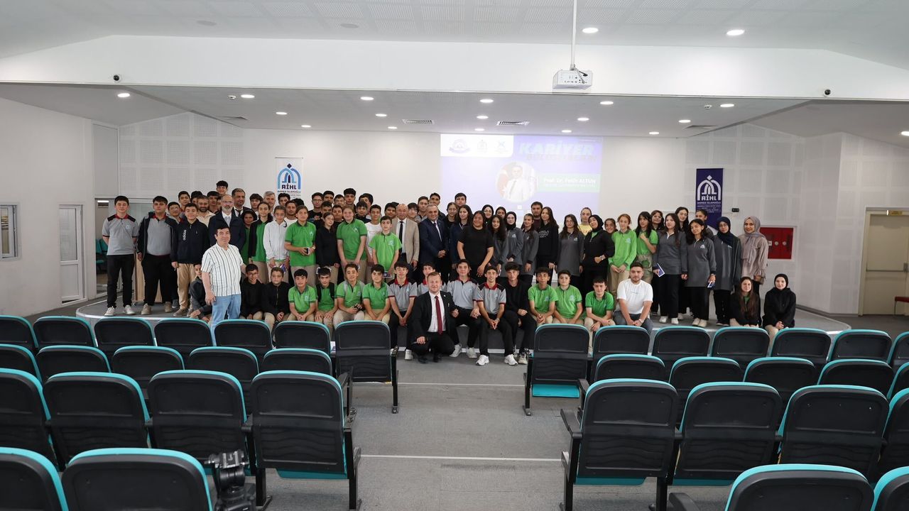 Rektör Prof. Dr. Altun, Develi’de Öğrenciler ile Buluştu