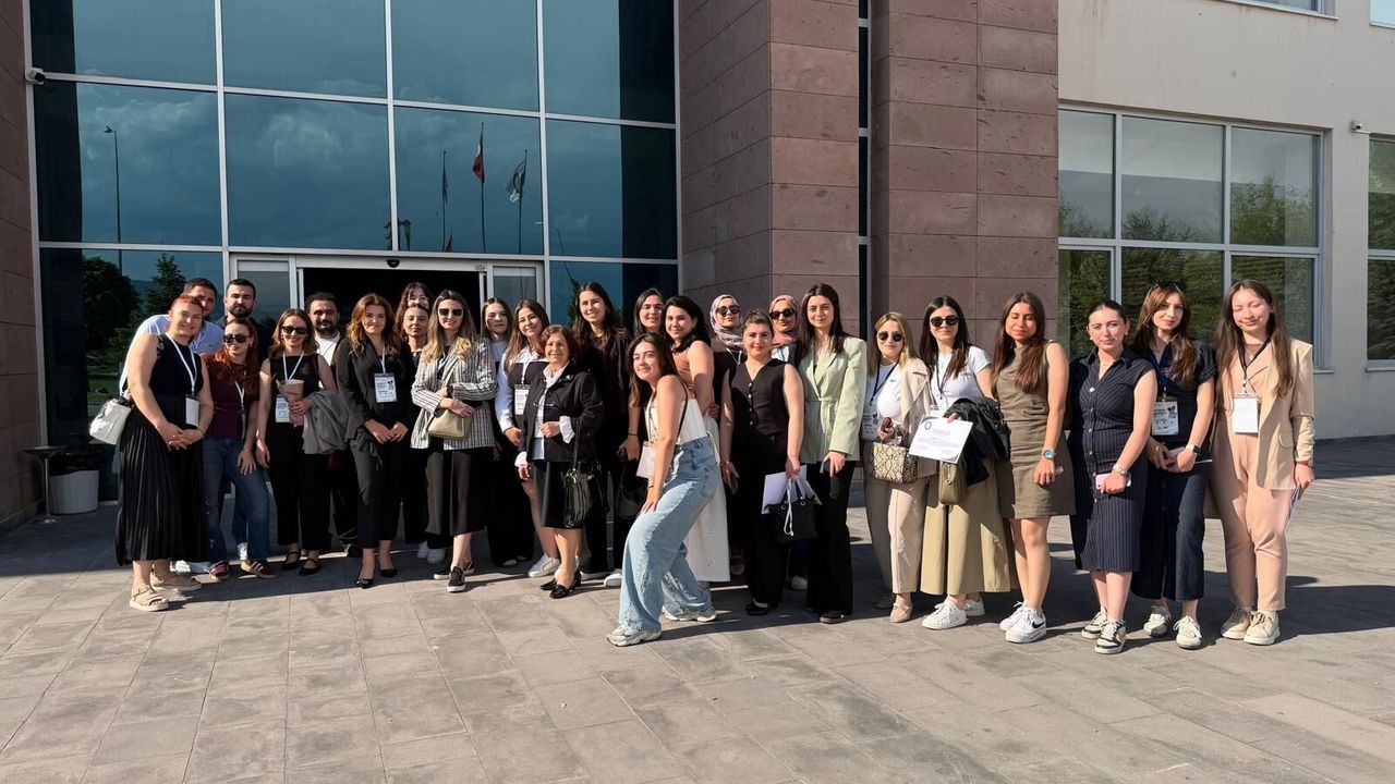 Diyetisyenler Gününde NNYÜ’de 1. Öğrenci Sempozyumu Yapıldı