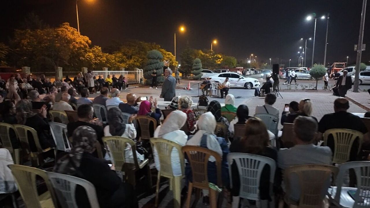 Hobi Bahçesi'nde unutulmaz gece: Sazlar, türküler hepsi bir arada