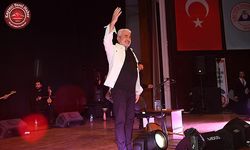 Esat Kabaklı Konser Verdi