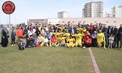 Şampiyon Talasgücü Belediyespor