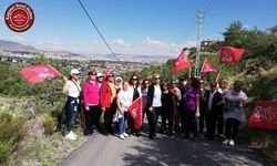 CHP’Lİ KADINLAR SABAH YÜRÜYÜŞÜ YAPTILAR