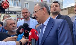 Özhaseki: “Kimse buralardan (İzmir Marşı) kendine ekmek çıkartmasın”