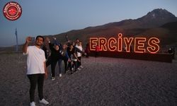 Erciyes'te Meteor Yağmuru Görsel Şöleni Büyüledi