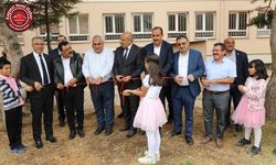Atık Malzemeleri Geri Dönüştürerek Kütüphane Yaptılar