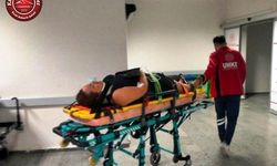 Lastiği Patlayan Otomobil Takla Attı: 5 yaralı
