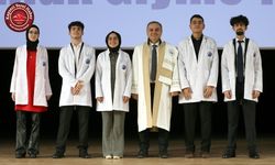 ERÜ'de Hekim Adayları Beyaz Önlüklerini Giydi