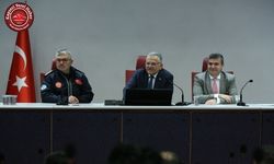 BÜYÜKKILIÇ, GÖREVE YENİ BAŞLAYAN İTFAİYECİLERLE BİR ARAYA GELDİ
