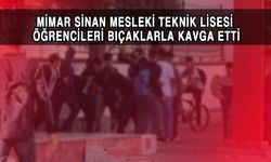 Liseliler Bıçaklarla Birbirine Girdi