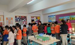 Depremzedeler İçin Kermes Düzenlendi