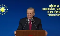 Erdoğan: 'Bu İhtilaf Bitmeli', Yeni Anayasa İşaret Etti
