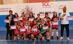 M.Eraslan Anadolu Lisesi Futsal Takımı Türkiye Yarı Finallerine Kaldı