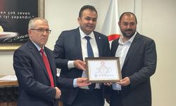 İYİ Parti Talas Belediye Meclis Üyeleri Mazbatalarını Aldı