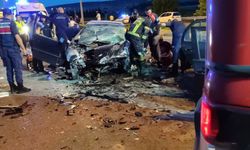 İki Otomobil Çarpıştı: 2 Ölü 4 Yaralı
