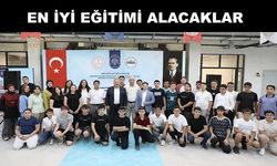 Başkan Palancıoğlu Havacılık Lisesinin yeni öğrencileri ile tanıştı
