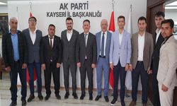 İncesu’da 2 meclis üyesi ve Gençlik Kolları Başkanı AK Parti’ye katıldı