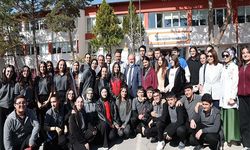 Başkan Çolakbayraktar: “Gençlerimizin gücüyle geleceğin  Türkiyesi'ni inşa ediyoruz ”