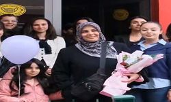 9 yaşındaki Fatma polis telsizinden kanseri yendiğini anons etti