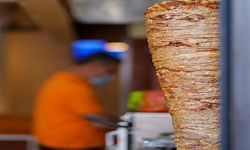 Ticaret Bakanlığı’ndan gıda sektörüne denetim: Döner, damacana su ve süt ürünleri mercek altında