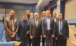 CHP Grubundan, Büyükkılıç’a pankart tepkisi