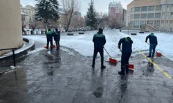 Büyükşehir, Karla Mücadelede Sahada: 86 Mahalle Yolu Ulaşıma Açıldı