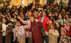 Büyükşehir'den Yarıyıl Tatiline Şenlikli Dokunuş: Genç Kaymek Çocuk Şenliği Yoğun İlgiyle Başladı