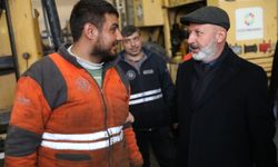 BAŞKAN ÇOLAKBAYRAKDAR, “ŞEHRİMİZİN İHTİYAÇLARINI FABRİKA GİBİ ÇALIŞAN KENDİ ATÖLYELERİMİZDE ÜRETİYORUZ”