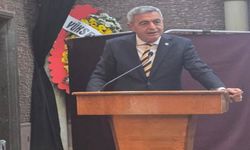 İYİ Partili Yücel; ”Hazineye sata sata, Kayseri’nin malını faiz ödemeleri ile bitireceksiniz”