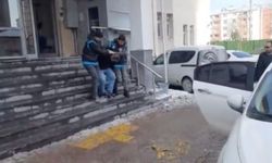 Bıçakla kasten öldürme olayının şüphelisi suç aleti ile yakalandı