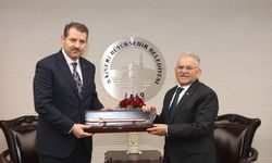 Milli Savunma Bakan Yardımcısı Ayhan’dan Başkan Büyükkılıç’a ziyaret