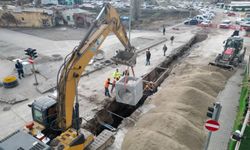 Büyükşehir, Kartal kavşağı ve bağlantı yollarının altyapısını hazırlamaya devam ediyor