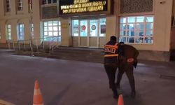 Araç lastiği kesen şüpheli yakalandı