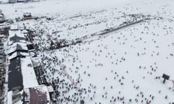Erciyes’te pazar yoğunluğu