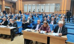 Büyükşehir Belediye Meclisi’nde emeklilere et ve ekmek yardım önergesi gerginliği