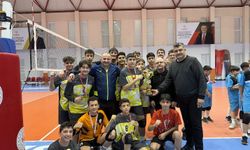 Küçük Erkekler Voleybol Süper Ligi’nde şampiyon Elit Voleybol oldu