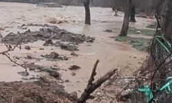 Yahyalı’da sağanak yağış sele neden oldu