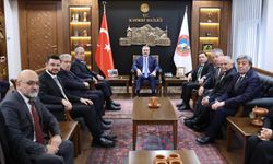 Dışişleri Bakanı Fidan'dan Vali Çiçek'e ziyaret