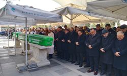 Başkan Çolakbayrakdar’ın hayatını kaybeden babası son yolculuğuna uğurlandı