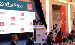 Saadet Partisi’nden “Türkiye’ye Örnek Model” konulu iftar yemeği düzenlendi