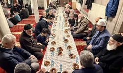 Kayseri’de geleneksel ümmet iftarı Bürüngüz Camii’nde verildi